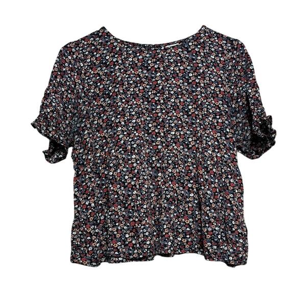 Paper Crane Tops - Paper Crane Black Floral Ruffle Sleeve Crop Top Blouse Women's Size Large